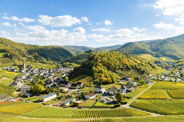 Germany, Rhineland-Palatinate, Ahr Valley, Maischoss, wine village