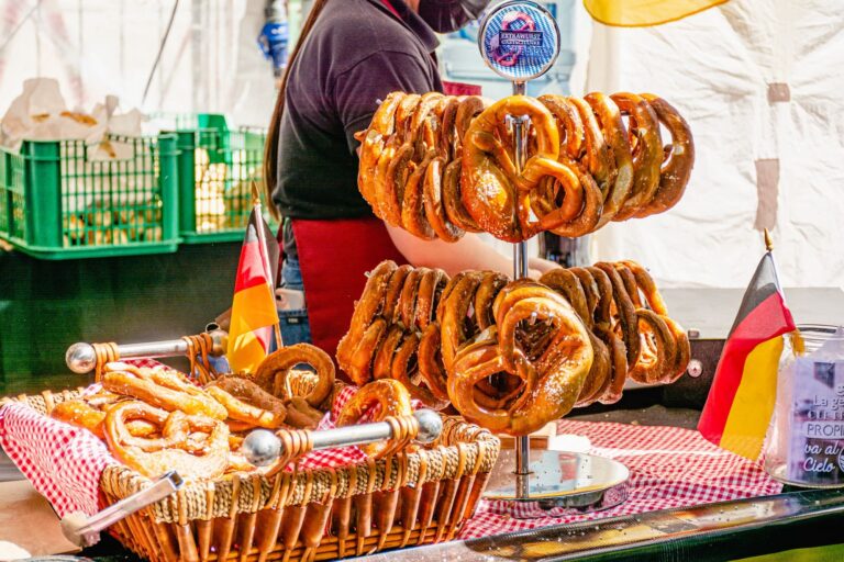 selling-german-pretzels-in-a-street-market-2022-11-10-10-51-56-utc