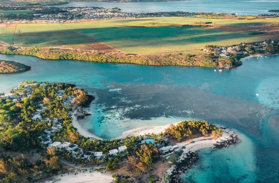 SHANDRANI BEACHCOMBER RESORT & SPA